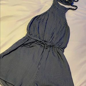 A Navy blue and white stripes romper❤️❤️❤️